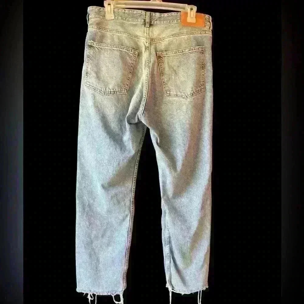 H&M &Denim Straight Leg High Waisted Embroidered/Distressed Jeans Sz 32 (US 0) - Picture 2 of 12